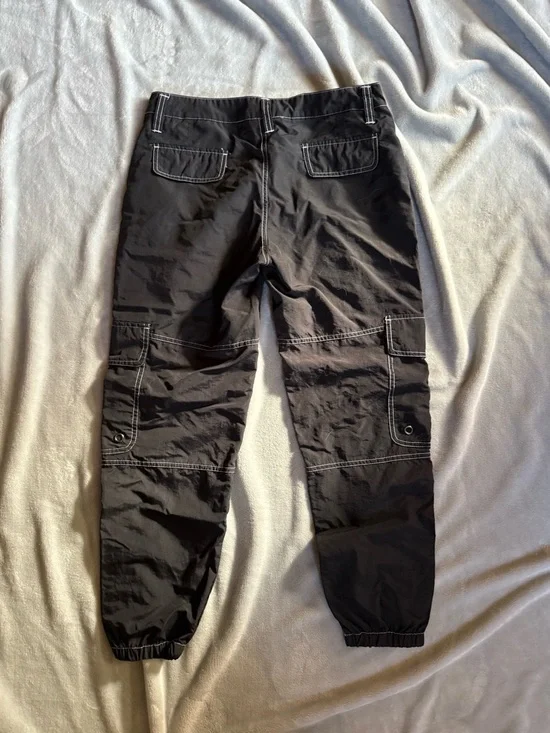 Women's Black Cargo Jogger Pants - Practical Everyday Style - Picture 2 of 2